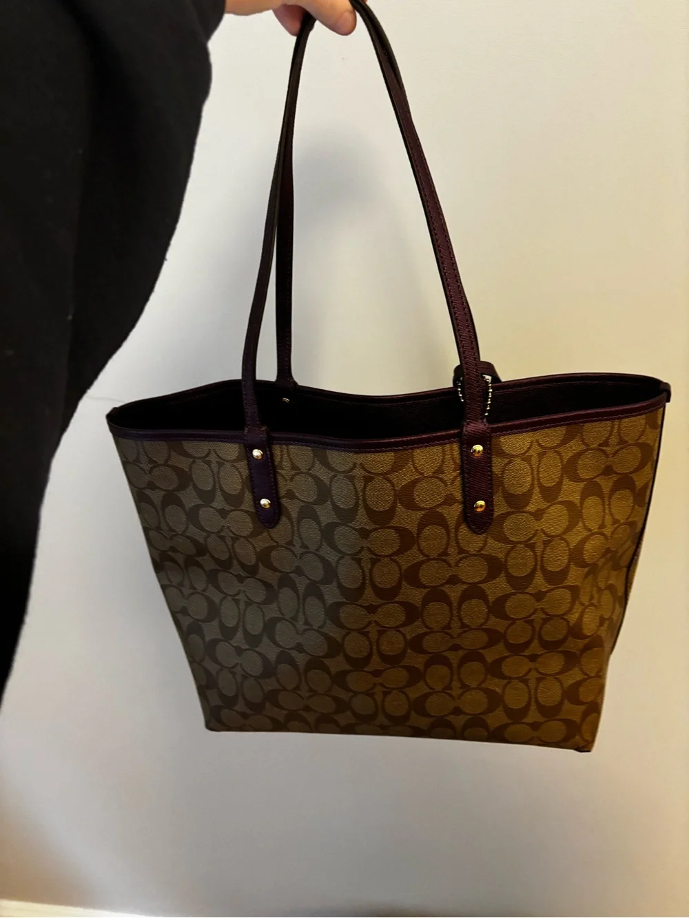 Coach City Tote Bag in Brown with Purple Trim (reversible! pouch included!) - Picture 2 of 10